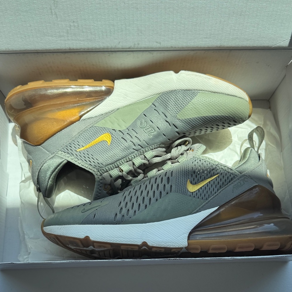 Nike Air Max 270 Sneakers - Olive and Gold